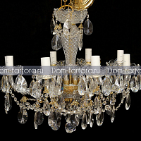 Люстра 8 рожковая белые плафоны 4050